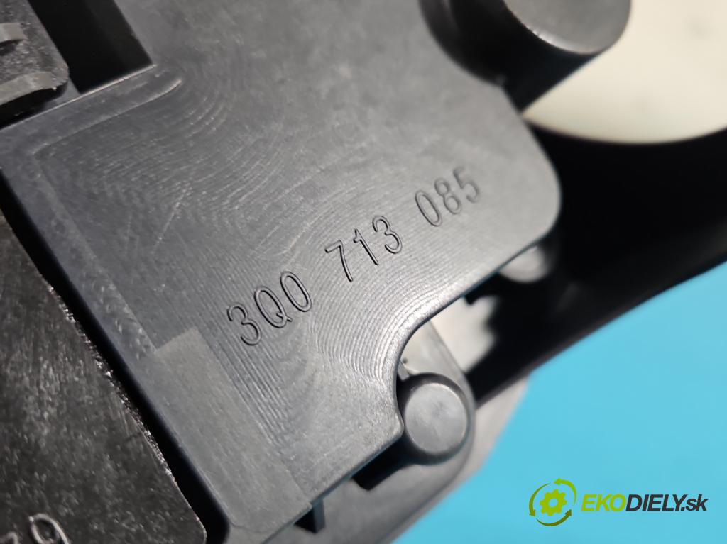 Skoda Superb III 2015-2024 2.0 tdi 150 HP automatic 110 kW 1968 cm3 5- Páka: Změny: stupeň,rýchlosť 3Q1713023AH (Rýchlostná páka (kulisa))