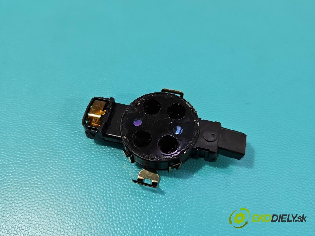 Skoda Superb III 2015-2024 2.0 tdi 150 HP automatic 110 kW 1968 cm3 5- snímač déšť: 5Q0955547C (Snímač dažďa)