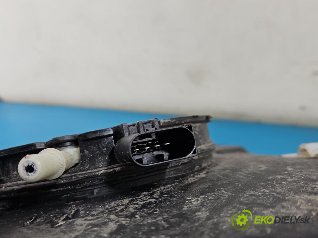 Skoda Superb III 2015-2024 2.0 tdi 150 HP automatic 110 kW 1968 cm3 5- Nádrž: AdBlue: 5Q0131969L