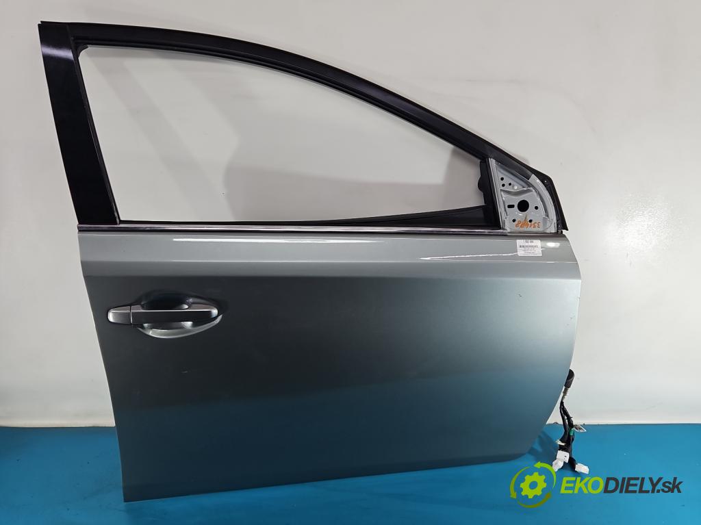 Toyota Auris II 2012-2018 1.8 hybrid 99 HP automatic 73 kW 1798 cm3 5- dvere predné pravé  (Kľučka dverí ostatné)