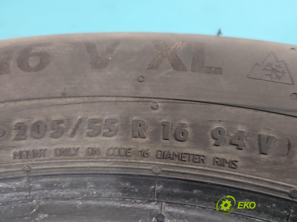 Volvo S40 II 2004-2012 2.0d 136 HP manual 100 kW 1997 cm3 4- pneumatika celoročné pár