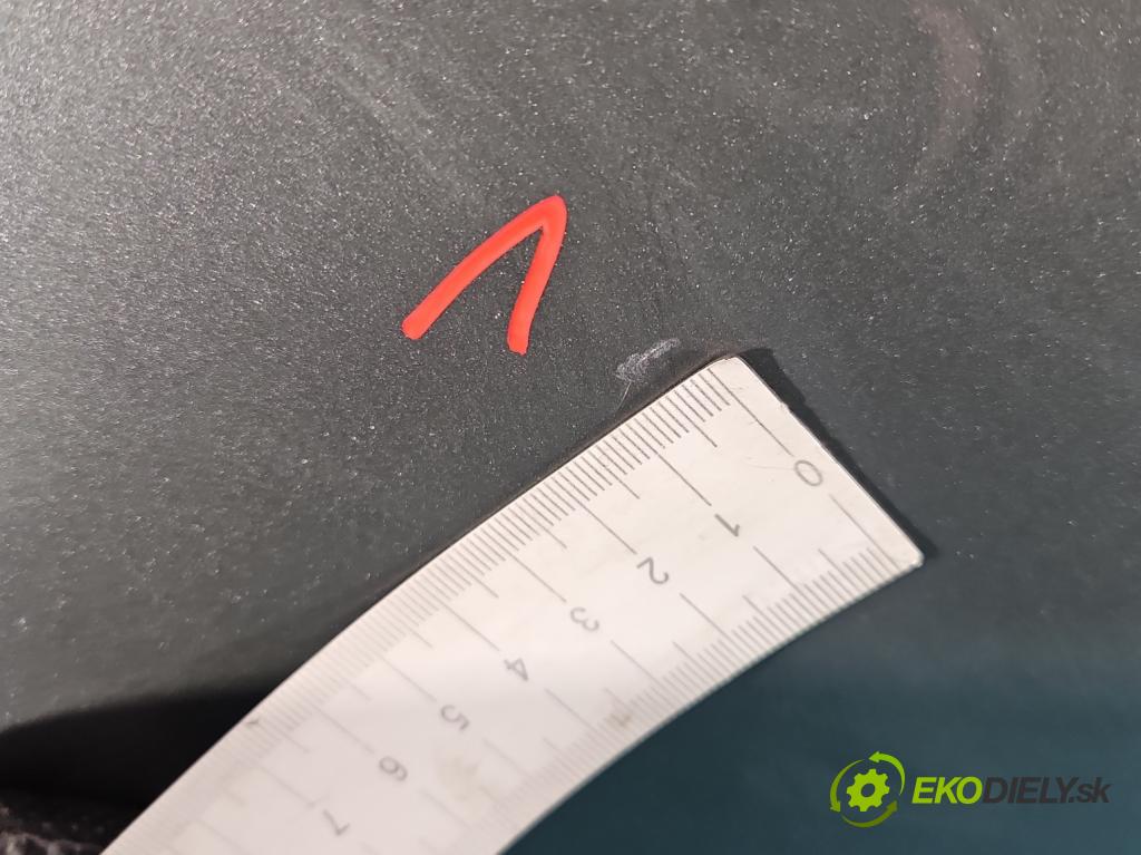 Toyota Auris II 2012-2018 1.8 hybrid 99 hp automatic 73 kW 1798 cm3 5- dveře zadní pravé  (Klika dveří ostatní)