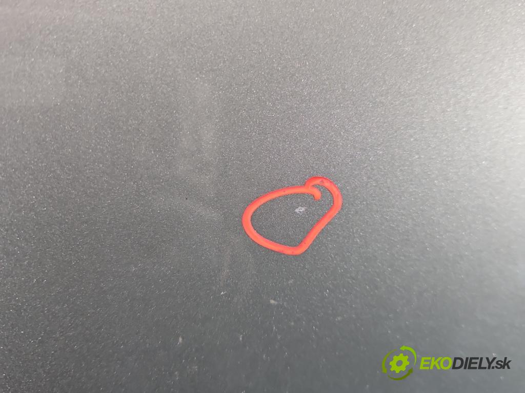 Toyota Auris II 2012-2018 1.8 hybrid 99 hp automatic 73 kW 1798 cm3 5- dveře zadní pravé  (Klika dveří ostatní)