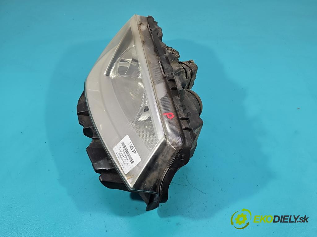 Renault Megane II 2003-2008 1.6 16V 113 HP manual 83 kW 1598 cm3 3- Reflektor: pravý 8200073221J (Svetlo predné pravé)