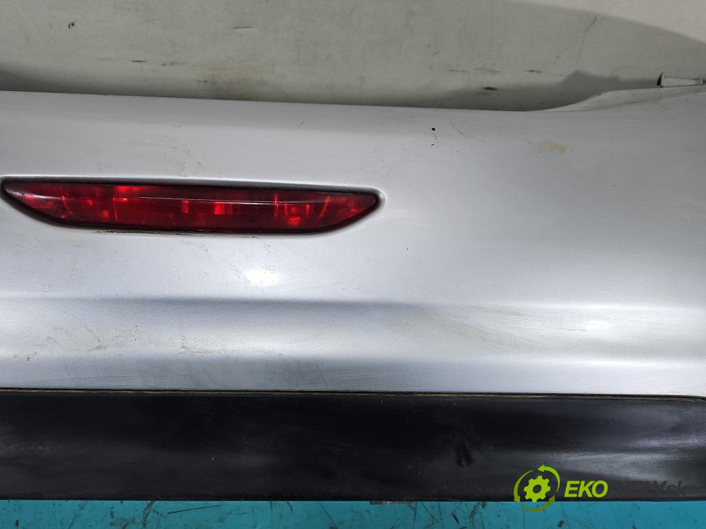 Peugeot 208 I 2012-2019 1.2 12V 82 hp manual 60 kW 1199 cm3 5- nárazník zadní  (Klika dveří ostatní)