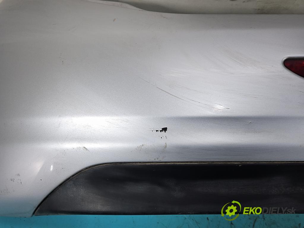 Peugeot 208 I 2012-2019 1.2 12V 82 hp manual 60 kW 1199 cm3 5- nárazník zadní  (Klika dveří ostatní)