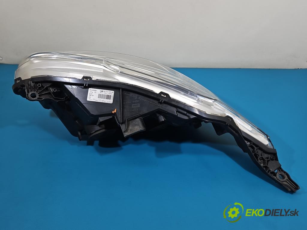 Peugeot 208 I 2012-2019 1.2 12V 82 hp manual 60 kW 1199 cm3 5- světlo pravý 9802221280 (Pravé přední světlo)
