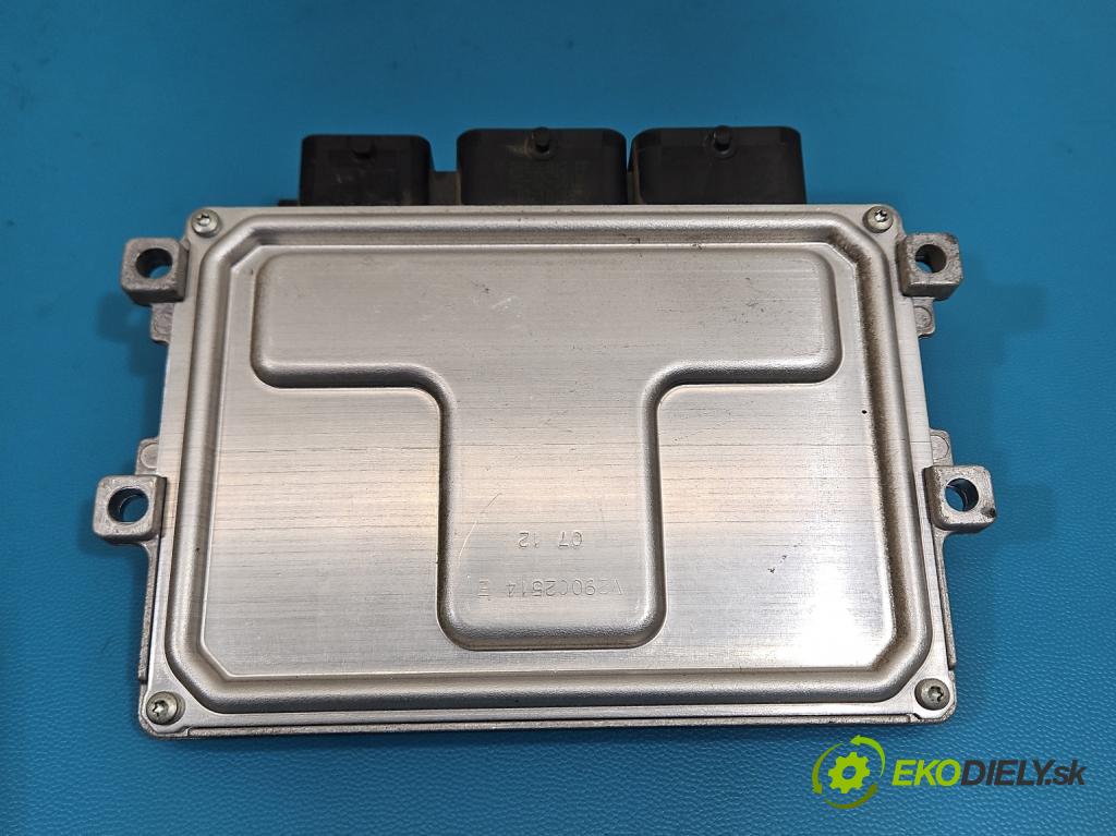 Peugeot 208 I 2012-2019 1.2 12V 82 hp manual 60 kW 1199 cm3 5- řídící jednotka motoru 9805321980