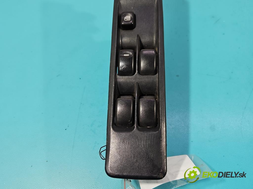 Mitsubishi Pajero Pinin 1998-2007 2.0 GDI 129 HP manual 95 kW 1999 cm3 5- prepínač okien spätných zrkadiel
