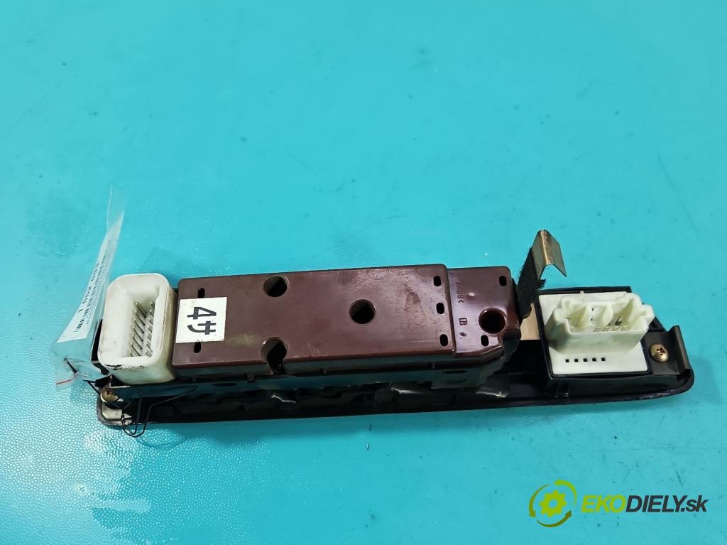 Mitsubishi Pajero Pinin 1998-2007 2.0 GDI 129 HP manual 95 kW 1999 cm3 5- prepínač okien spätných zrkadiel