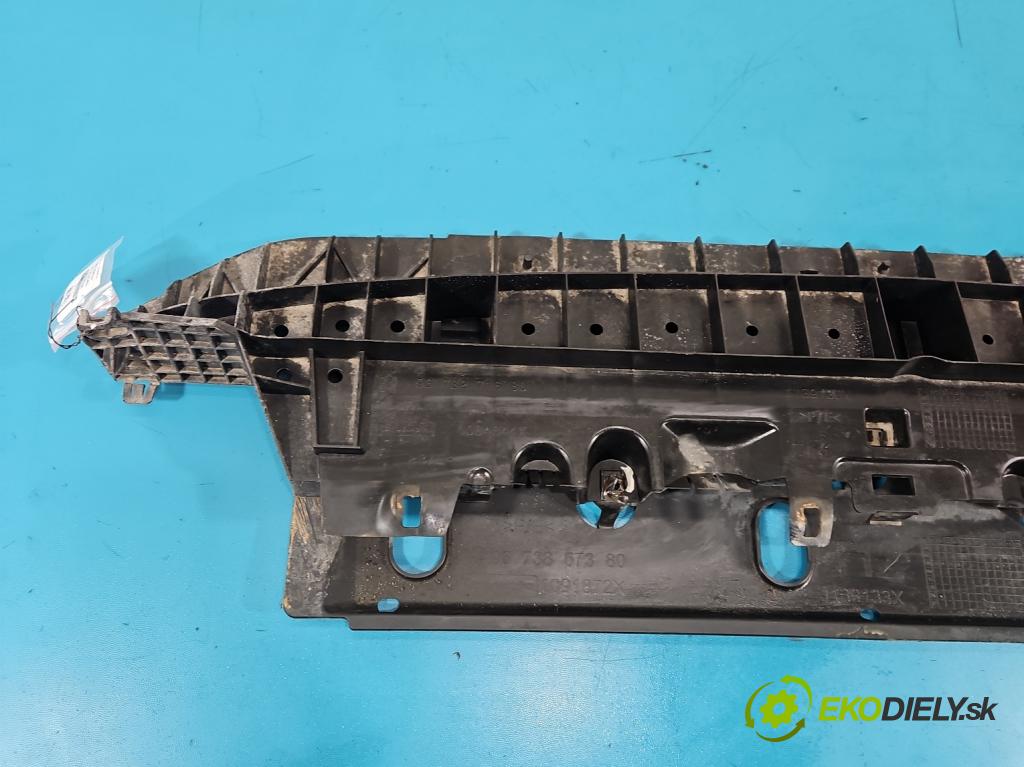 Peugeot 208 I 2012-2019 1.2 12V 82 HP manual 60 kW 1199 cm3 5- kryt plast 9673857380