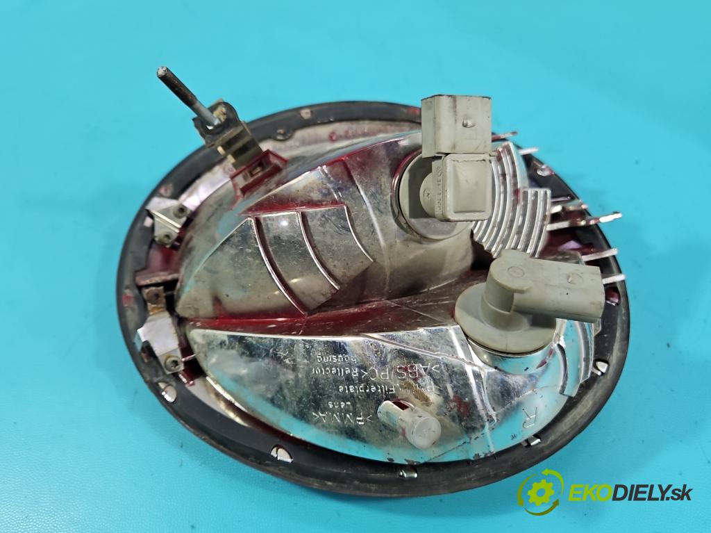 Vw New Beetle 1998-2010 2.0 8V 116 HP manual 85 kW 1984 cm3 3- svetlo / reflektor zadné pravé  (Kľučka dverí ostatné)