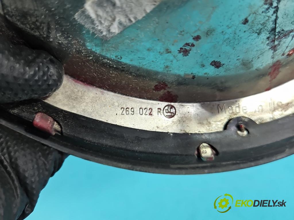 Vw New Beetle 1998-2010 2.0 8V 116 HP manual 85 kW 1984 cm3 3- svetlo / reflektor zadné pravé  (Kľučka dverí ostatné)