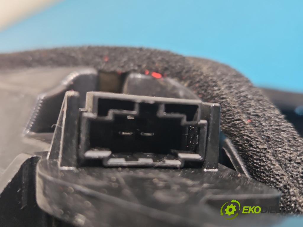 Audi A6 C6 2004-2011 3.0 tdi 232KM automatic 171 kW 2967 cm3 5- Subwoofer: 4F0035382C (Audio zariadenie)