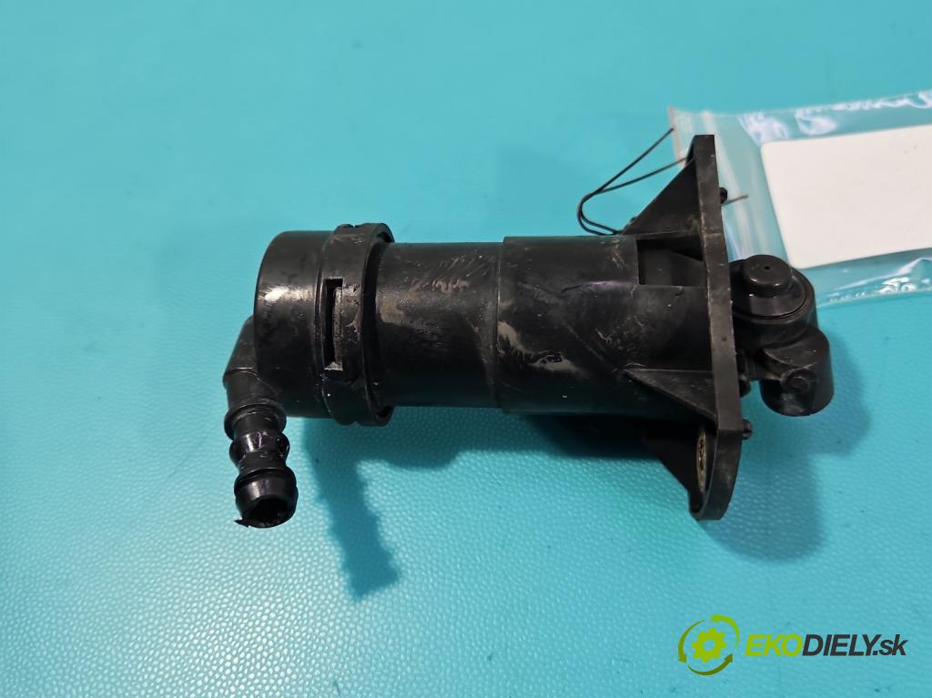 Audi A6 C6 2004-2011 3.0 tdi 232KM automatic 171 kW 2967 cm3 5- ostřikovač reflektor: levý 4F0955101 (Motorek ostřikovačů)