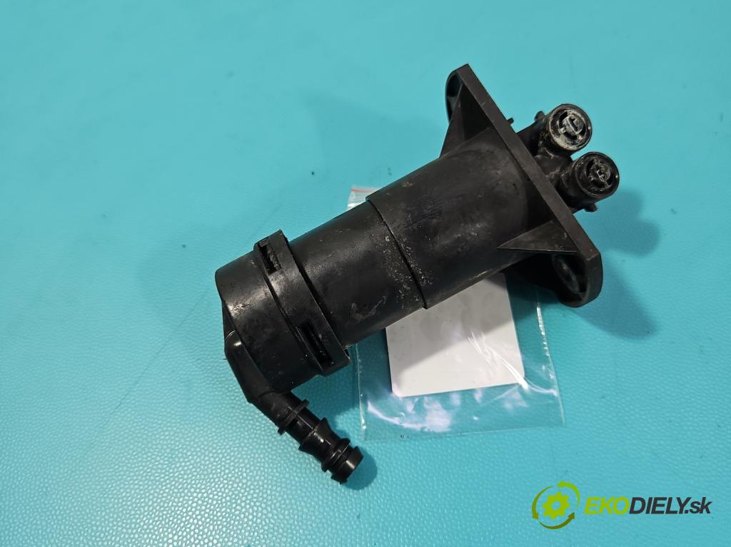 Audi A6 C6 2004-2011 3.0 tdi 232KM automatic 171 kW 2967 cm3 5- ostřikovač reflektor: pravý 4F0955102