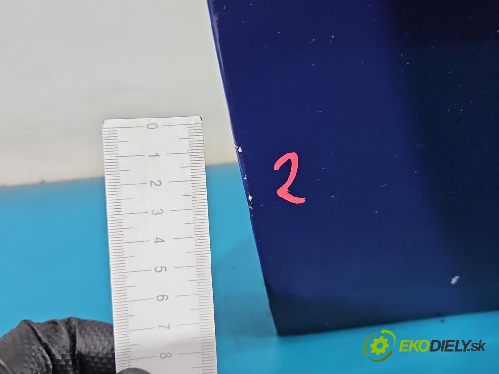 Opel Corsa E 2014-2019 1.4 16V 90 HP manual 66 kW 1398 cm3 5- dvere predné ľavé  (Kľučka dverí ostatné)