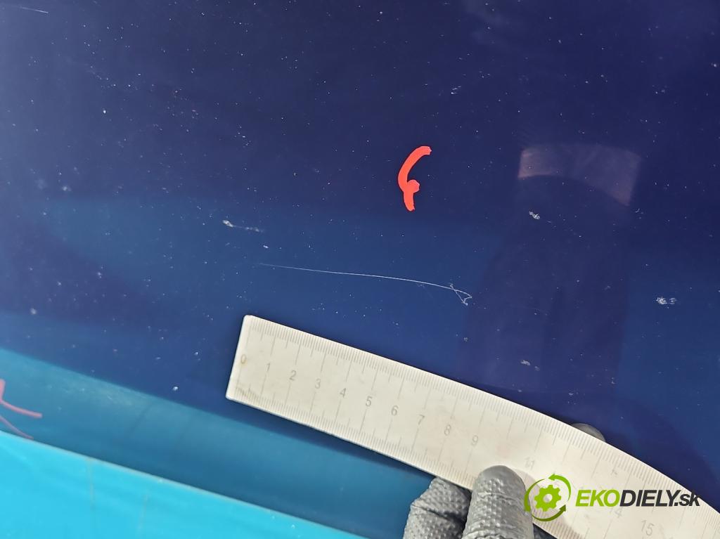 Opel Corsa E 2014-2019 1.4 16V 90 hp manual 66 kW 1398 cm3 5- dveře přední pravé  (Klika dveří ostatní)