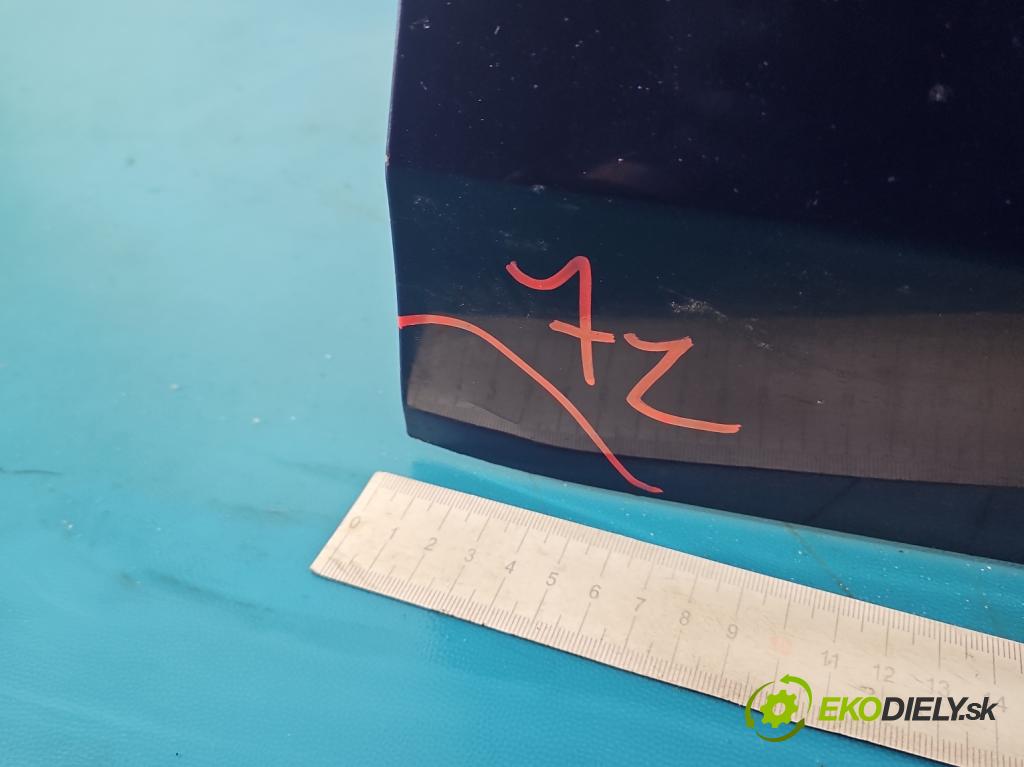 Opel Corsa E 2014-2019 1.4 16V 90 hp manual 66 kW 1398 cm3 5- dveře přední pravé  (Klika dveří ostatní)