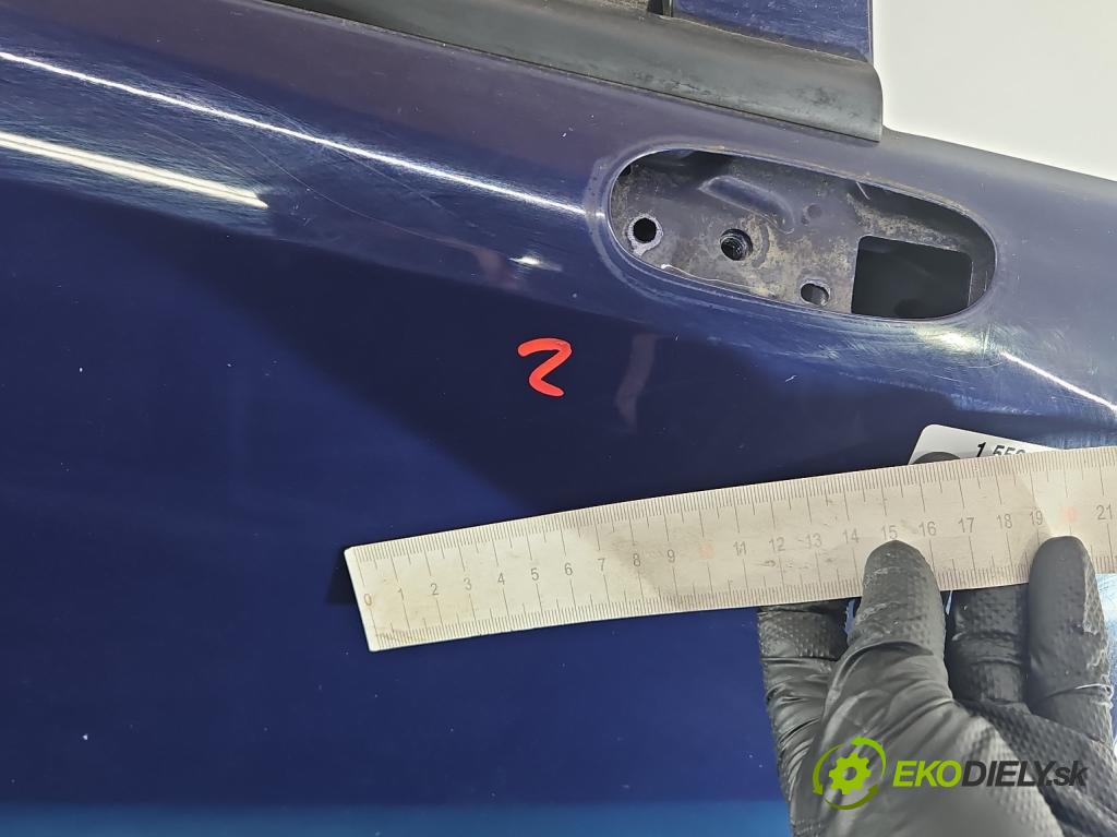 Opel Corsa E 2014-2019 1.4 16V 90 hp manual 66 kW 1398 cm3 5- dveře přední pravé  (Klika dveří ostatní)