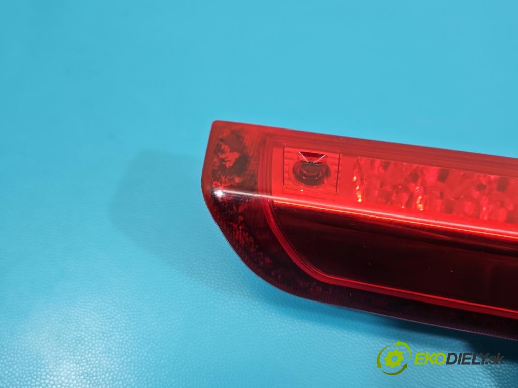 Kia Ceed I 2006-2012 2.0 crdi 140 hp manual 103 kW 1991 cm3 5- světlo: 92701-1H3