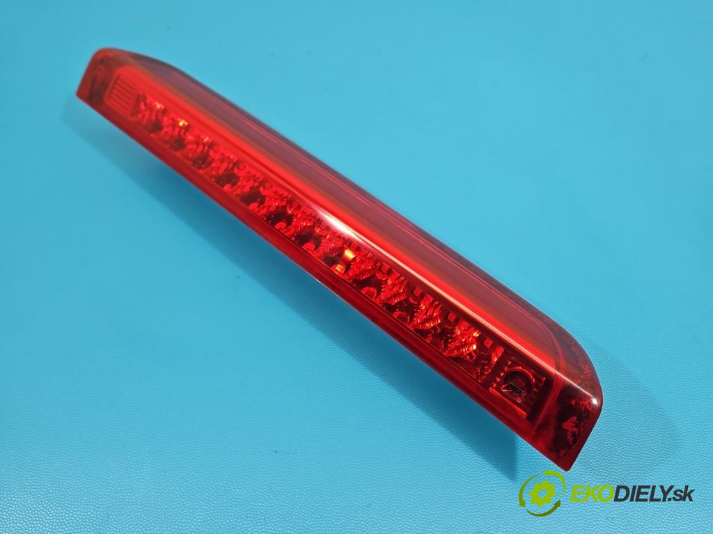 Kia Ceed I 2006-2012 2.0 crdi 140 hp manual 103 kW 1991 cm3 5- světlo: 92701-1H3