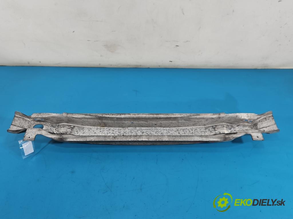 Audi A6 C6 2004-2011 3.0 tdi 232KM automatic 171 kW 2967 cm3 5- výstuha nárazník predné