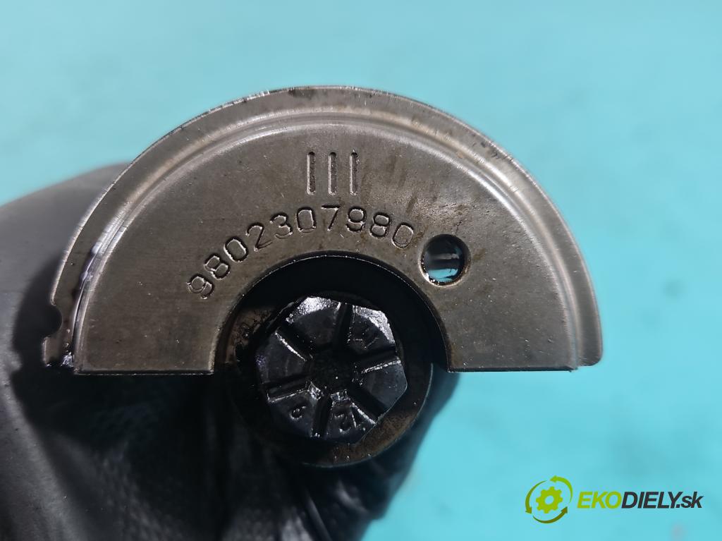 Peugeot 208 I 2012-2019 1.2 12V 82 HP manual 60 kW 1199 cm3 5- Valček: vyvažovací 9675713580