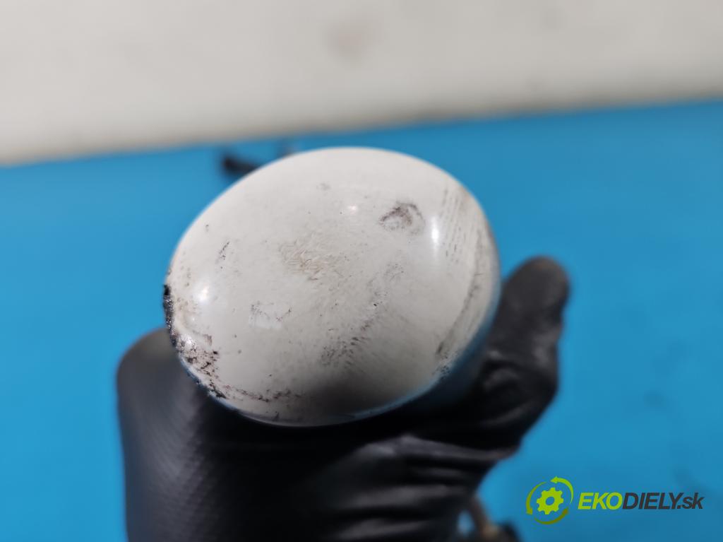 Citroen Xsara Picasso 2.0 hdi 90 HP manual 66 kW 1997 cm3 5- Páka: Změny: stupeň,rýchlosť  (Rýchlostná páka (kulisa))