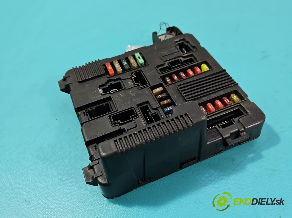 Renault Megane II 2003-2008 1.6 16V 113 hp manual 83 kW 1598 cm3 3- řídící jednotka 8200306033A