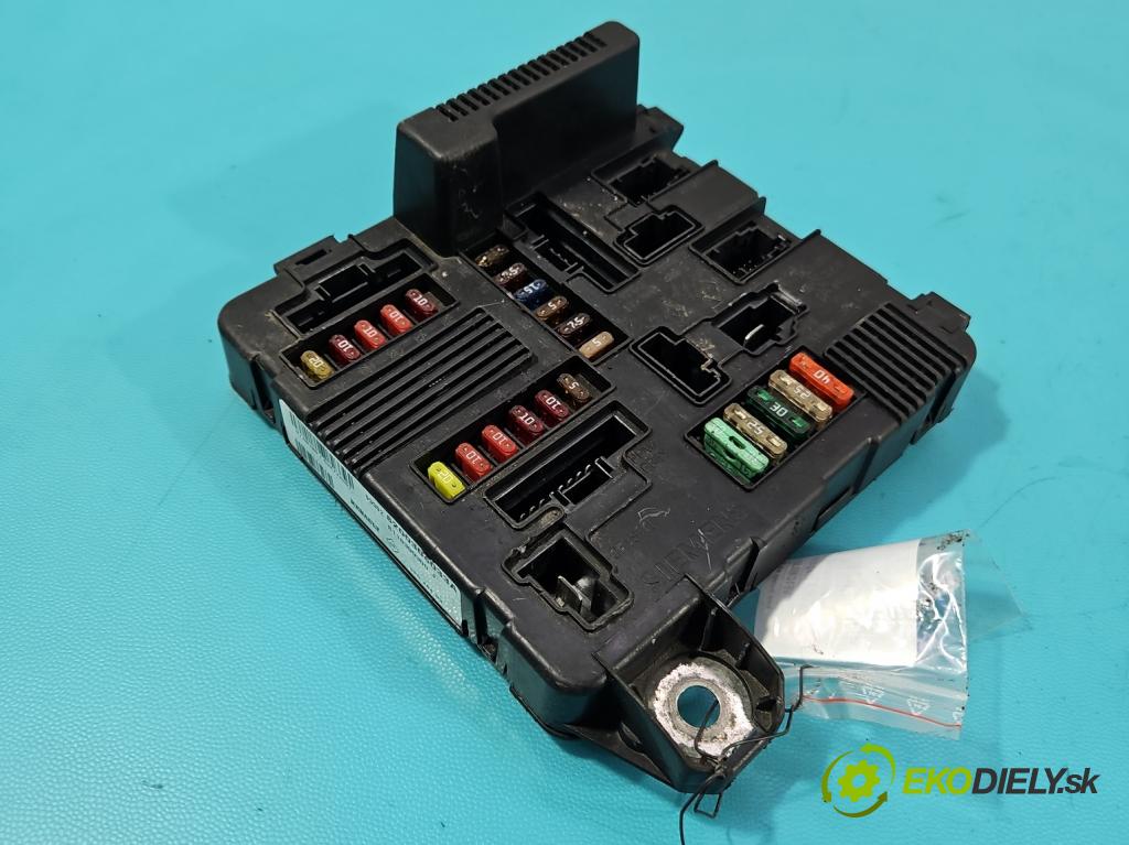 Renault Megane II 2003-2008 1.6 16V 113 hp manual 83 kW 1598 cm3 3- řídící jednotka 8200306033A