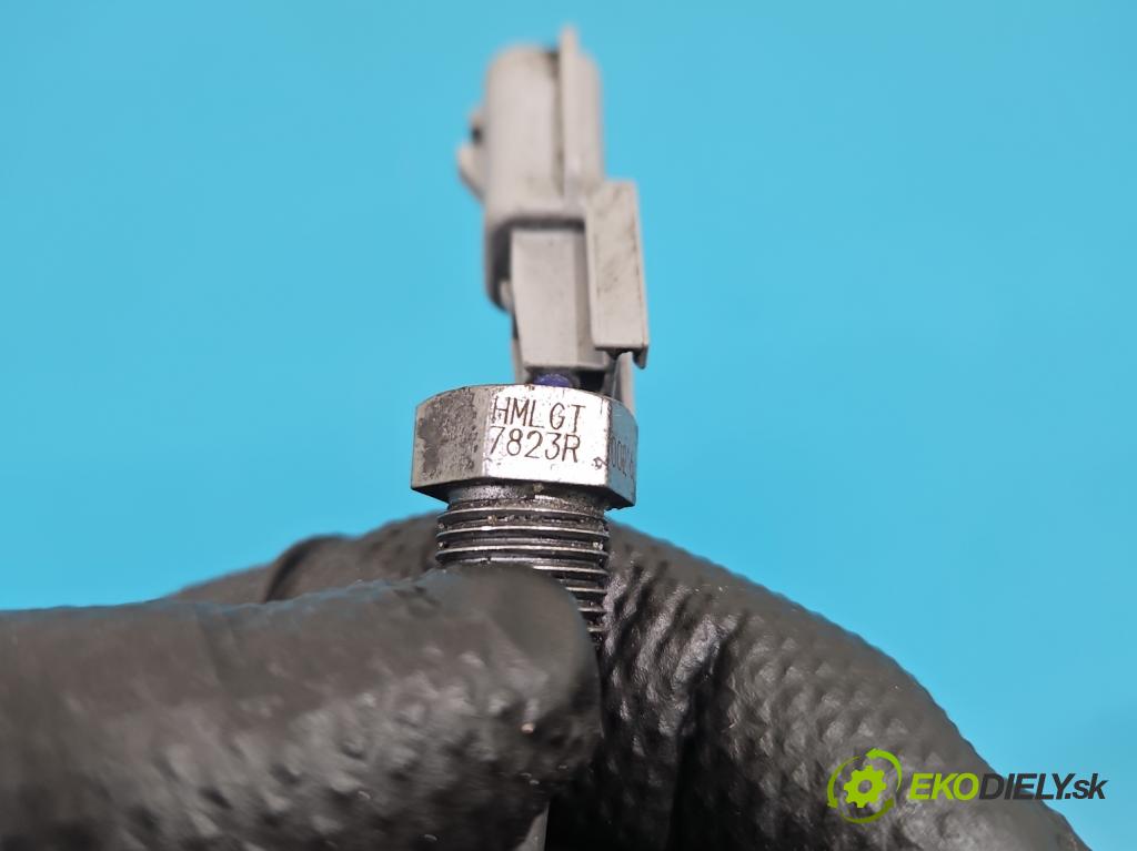 Renault Trafic III 2014 - 2.0 dci 150 HP manual 110 kW 1997 cm3 5- snímač teploty: výfukové 0657R (Snímač)