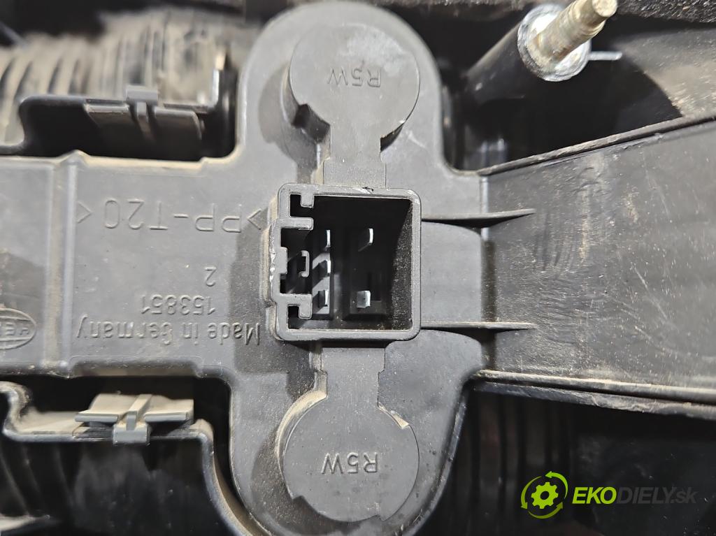 Volvo S60 I 2000-2010 2.4 D5 163 hp manual 120 kW 2401 cm3 4- světlo zadní levé 153837 (Klika dveří ostatní)