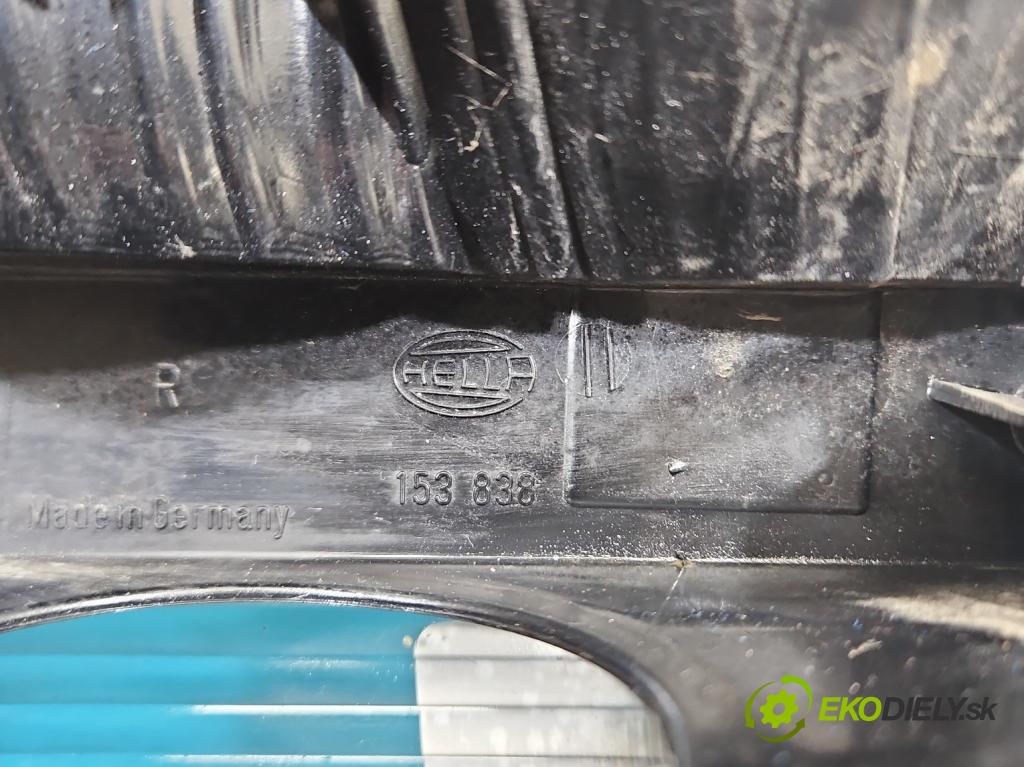 Volvo S60 I 2000-2010 2.4 D5 163 HP manual 120 kW 2401 cm3 4- svetlo / reflektor zadné pravé  (Kľučka dverí ostatné)