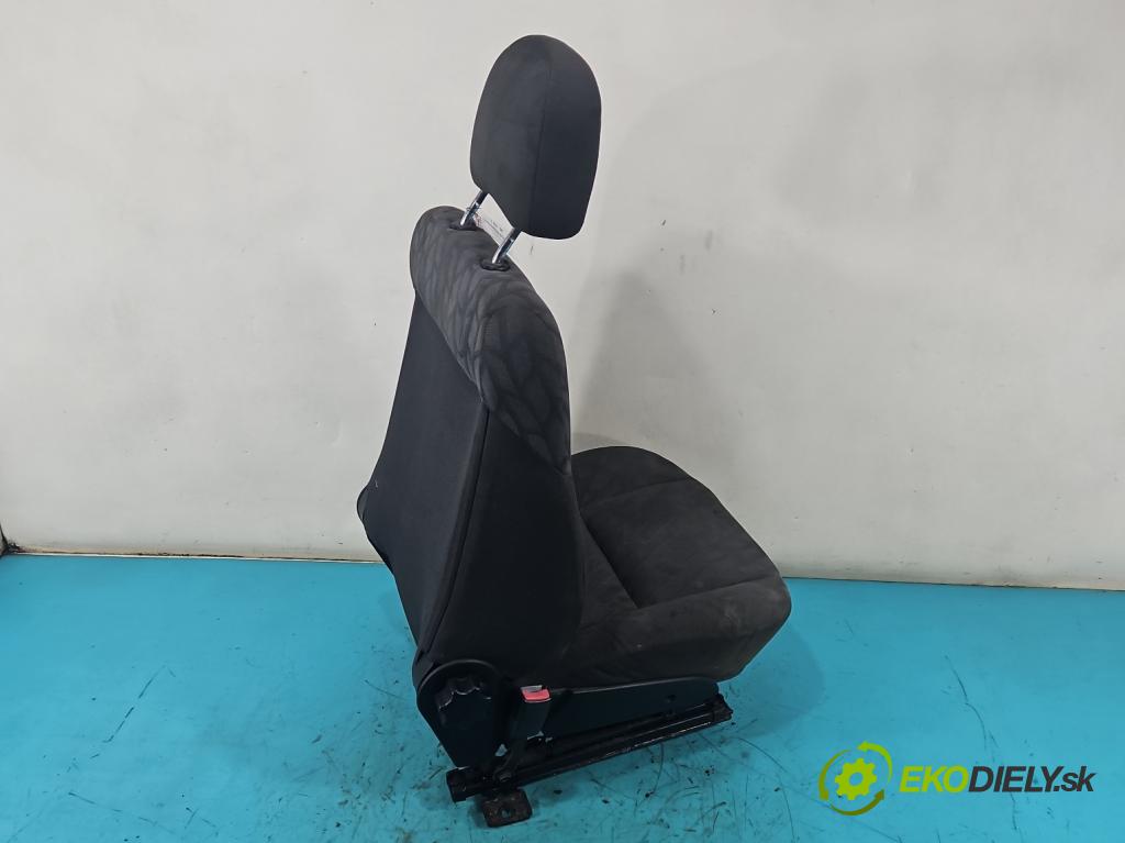 Mitsubishi Pajero Pinin 1998-2007 2.0 GDI 129 HP manual 95 kW 1999 cm3 5- Sedačka ľavý  (Sedadlo)