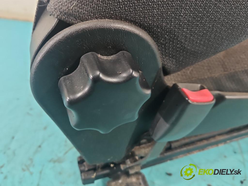 Mitsubishi Pajero Pinin 1998-2007 2.0 GDI 129 HP manual 95 kW 1999 cm3 5- Sedačka ľavý  (Sedadlo)