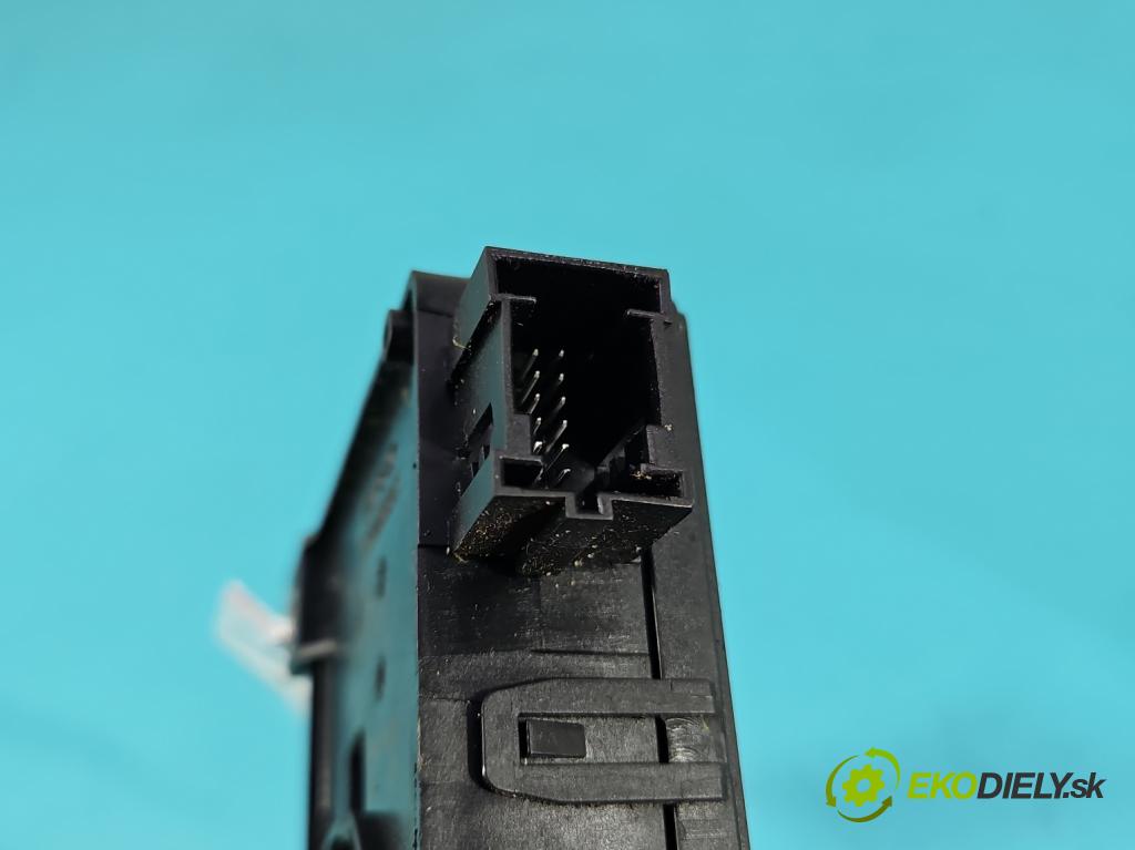 Audi A6 C6 2004-2011 3.0 tdi 232KM automatic 171 kW 2967 cm3 5- kontakt mínus: 4F0915181A