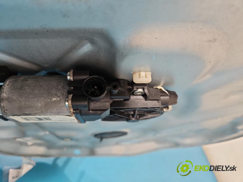 Kia Ceed I 2006-2012 2.0 crdi 140 HP manual 103 kW 1991 cm3 5- mechanizmus okna predné ľavý 82470-1H000