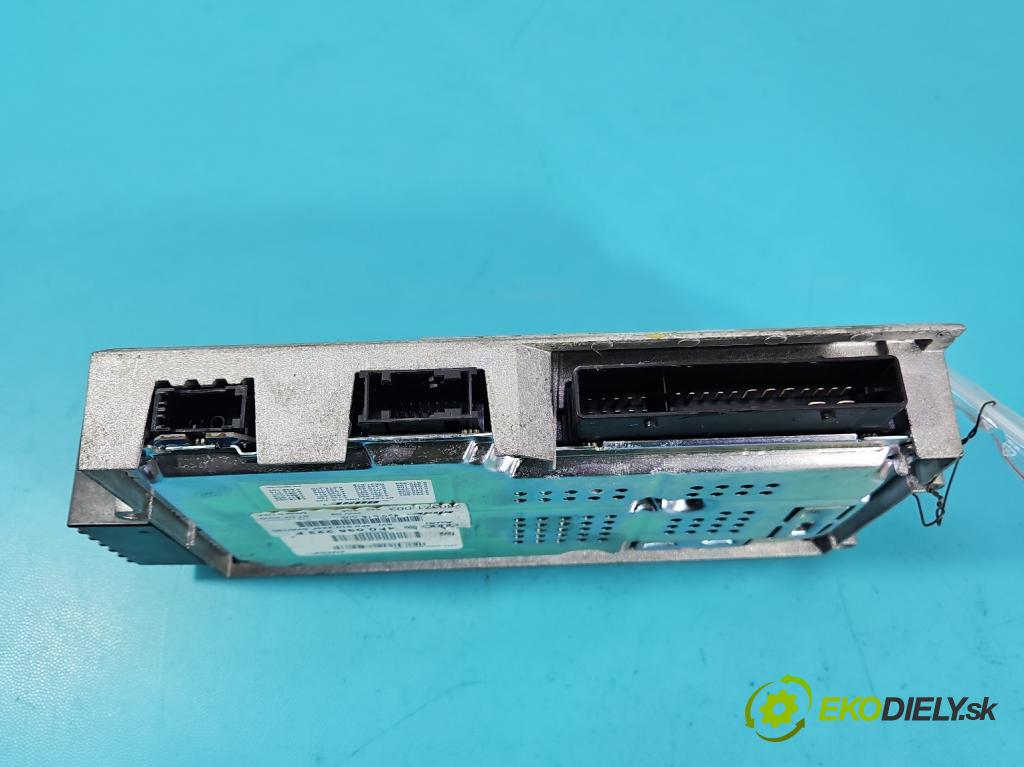 Audi A6 C6 2004-2011 3.0 tdi 232KM automatic 171 kW 2967 cm3 5- Zesilovač: 4F0035223F (Zosilňovač)