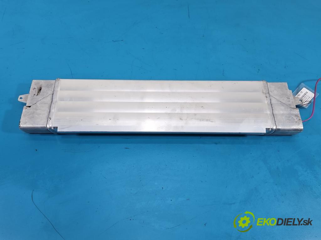 Audi A6 C6 2004-2011 3.0 tdi 232KM automatic 171 kW 2967 cm3 5- Nádrž: vzduchu 4F0616203C (Obal vzduchového filtra)