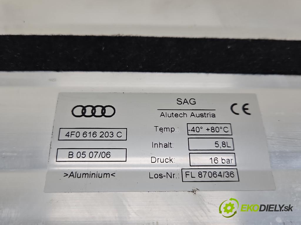Audi A6 C6 2004-2011 3.0 tdi 232KM automatic 171 kW 2967 cm3 5- Nádrž: vzduchu 4F0616203C (Obal vzduchového filtra)