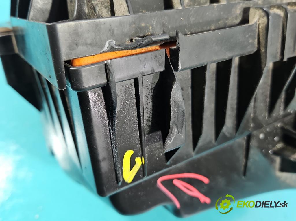 Opel Corsa E 2014-2019 1.4 16V 90 HP manual 66 kW 1398 cm3 5- obal filtra vzduchu 39032999 (Obal vzduchového filtra)