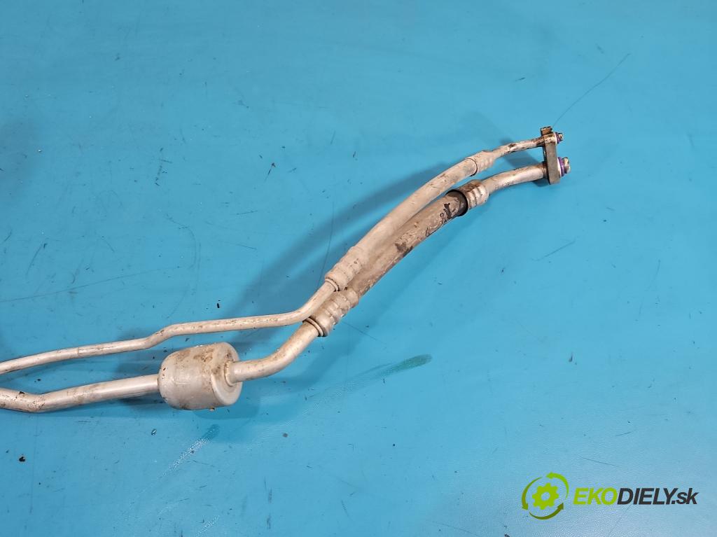 Opel Corsa E 2014-2019 1.4 16V 90 hp manual 66 kW 1398 cm3 5- trubka klíma