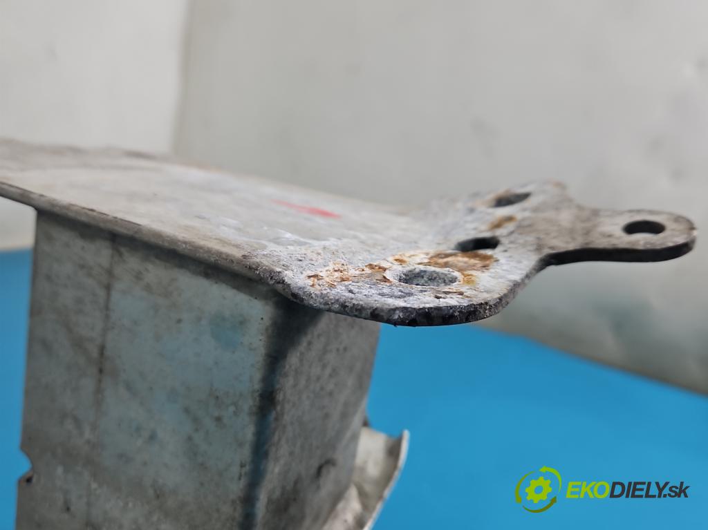 Opel Corsa E 2014-2019 1.4 16V 90 HP manual 66 kW 1398 cm3 5- výstuha nárazník predné