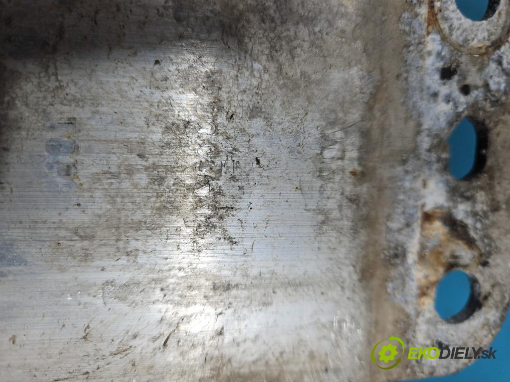 Opel Corsa E 2014-2019 1.4 16V 90 HP manual 66 kW 1398 cm3 5- výstuha nárazník predné