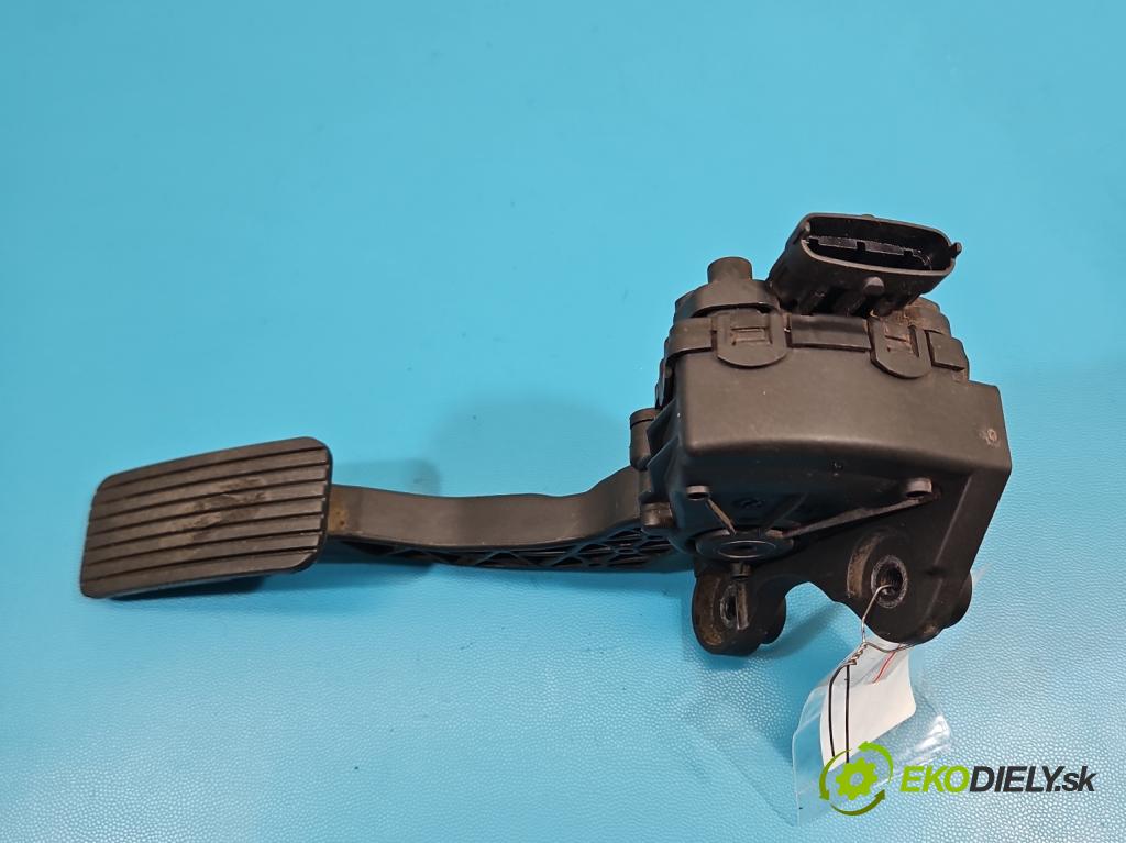 Kia Ceed I 2006-2012 2.0 crdi 140 HP manual 103 kW 1991 cm3 5- pedal plyn potenciometr: