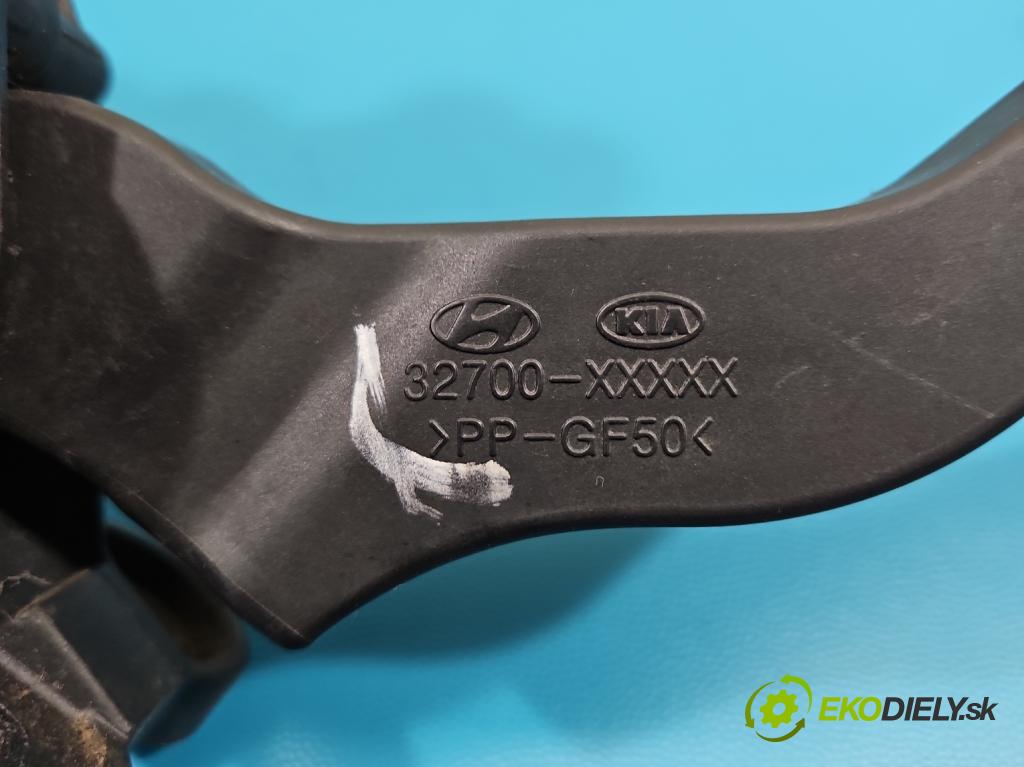 Kia Ceed I 2006-2012 2.0 crdi 140 HP manual 103 kW 1991 cm3 5- pedal plyn potenciometr: