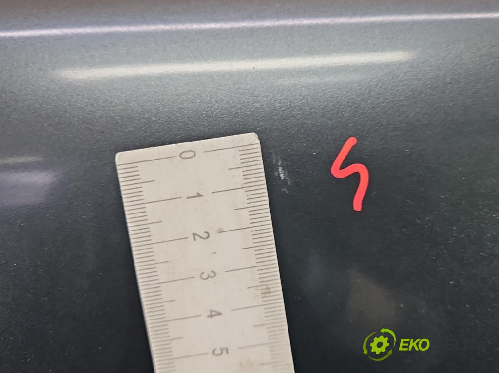 Volvo S60 I 2000-2010 2.4 D5 163 hp manual 120 kW 2401 cm3 4- dveře zadní pravé  (Klika dveří ostatní)