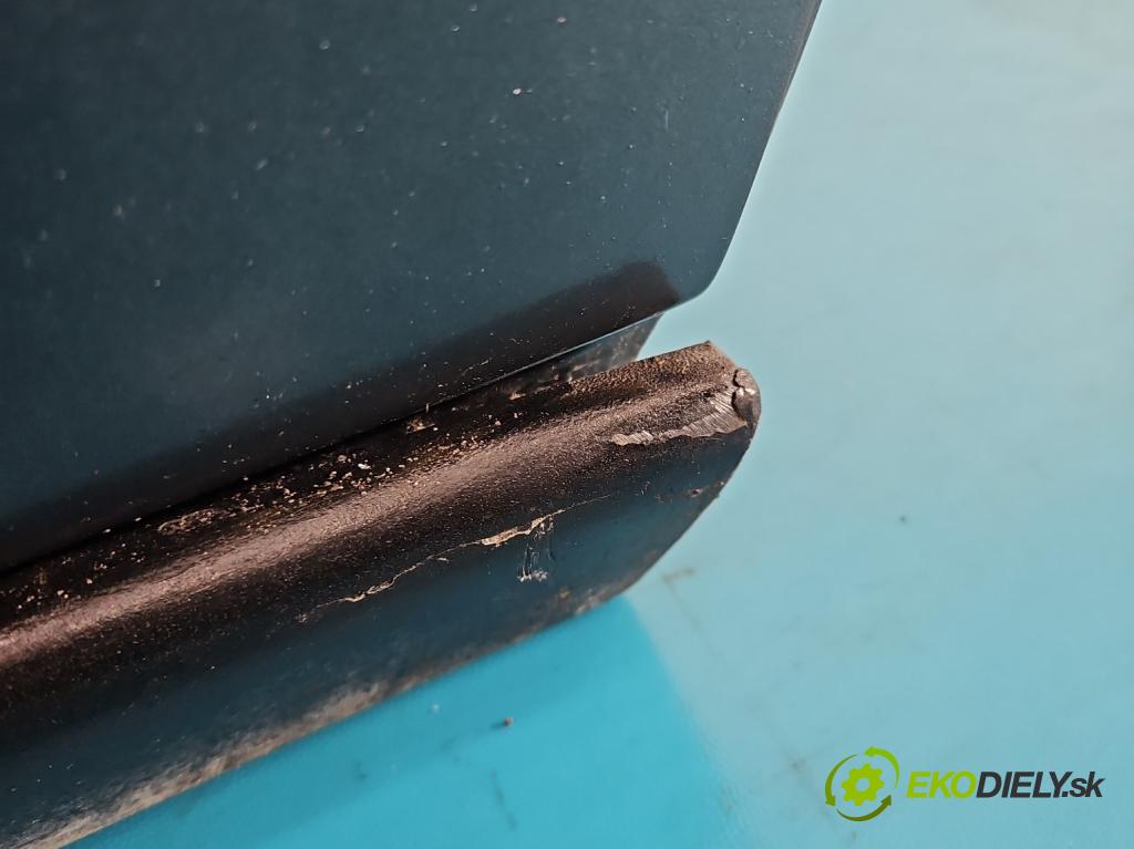 Volvo S60 I 2000-2010 2.4 D5 163 hp manual 120 kW 2401 cm3 4- dveře zadní pravé  (Klika dveří ostatní)