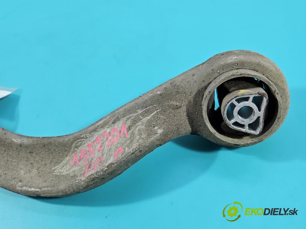 Bmw 5 G30 2017-2024 2.0d 190 hp automatic 140 kW 1995 cm3 4- přední pravý  (Klika dveří ostatní)